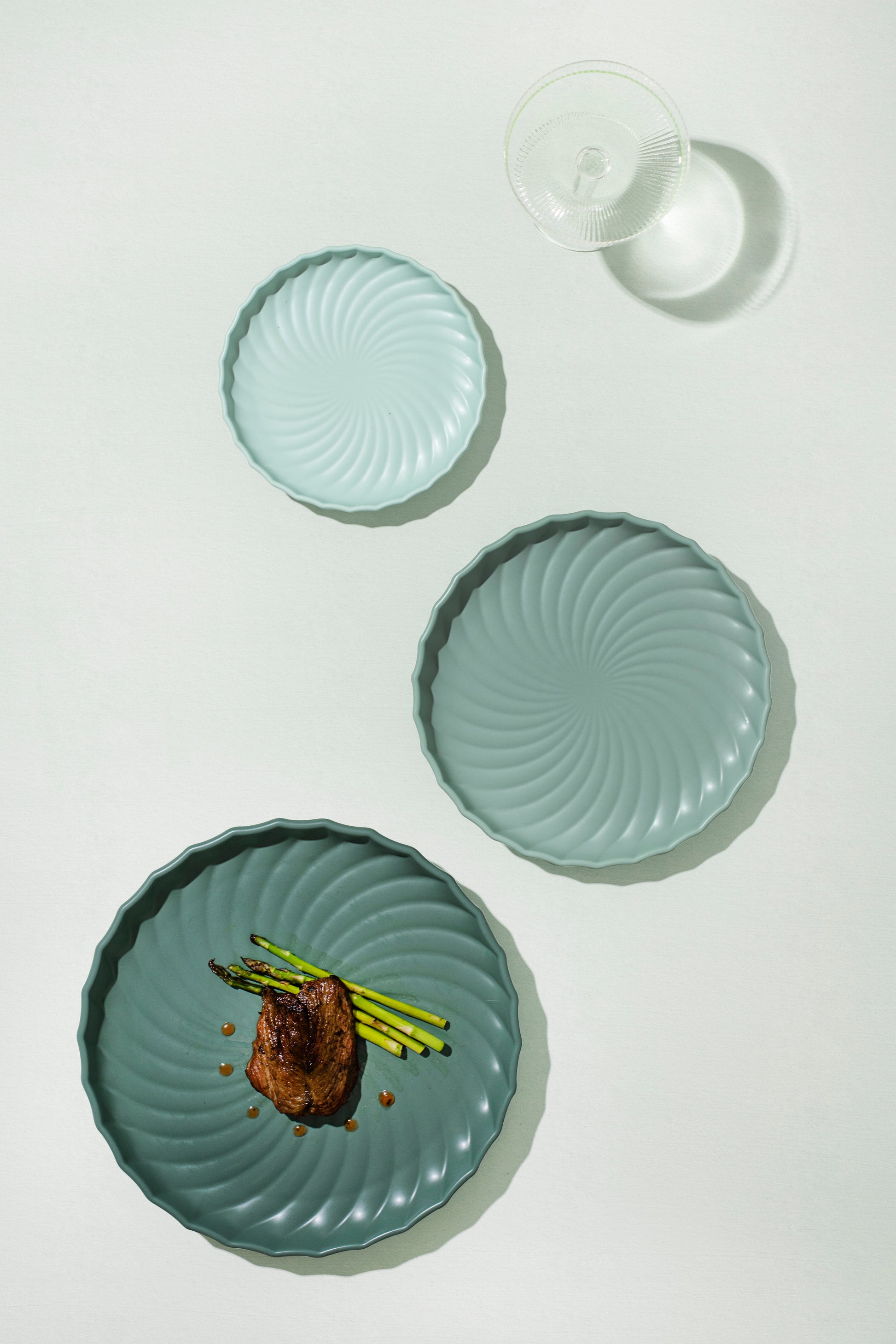 Porcelain Plates Set of 3 - Green & Pink