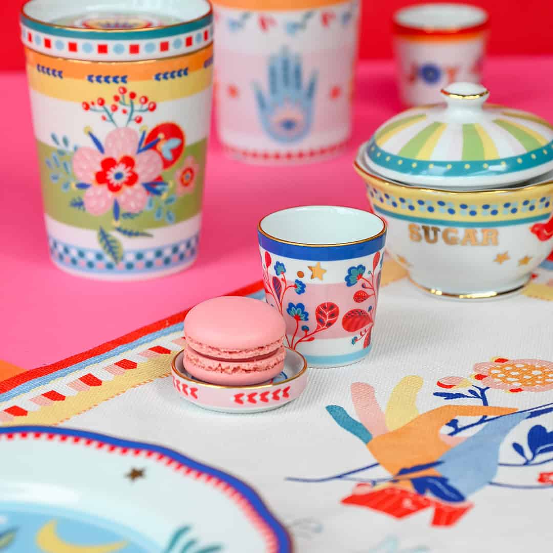 ESPRESSO CUP WITH LID/SAUCER STRAWBERRY