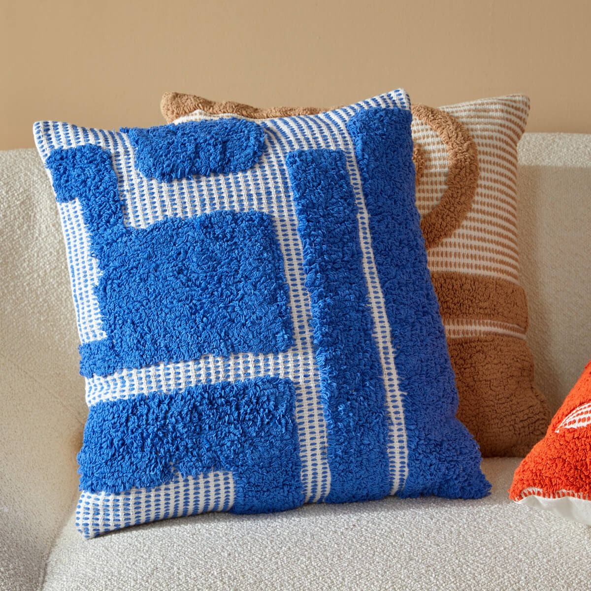 "Poppy" Cushion - Tufted Cotton Removable Cover, 50 x 50 cm