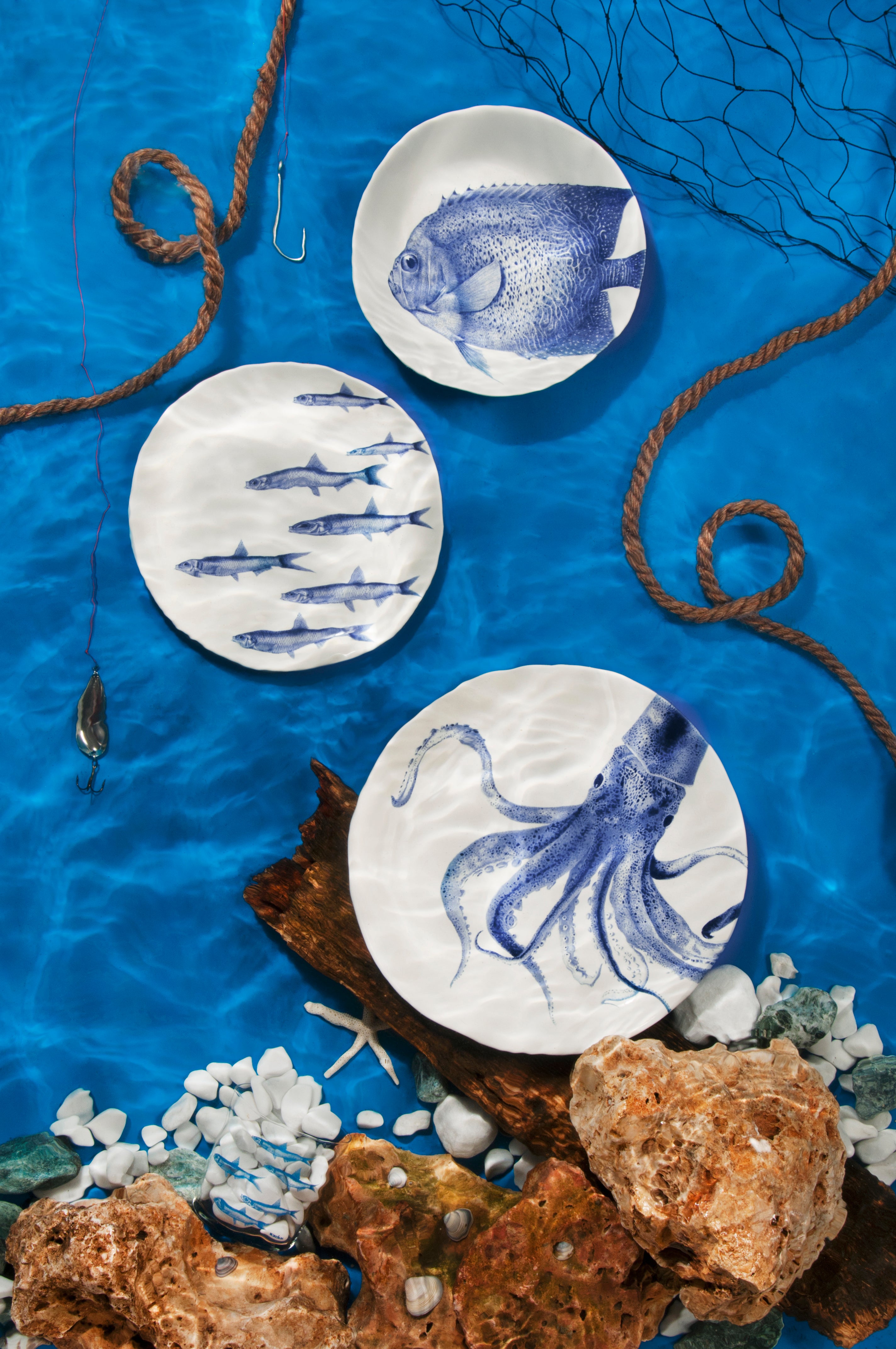 Faune & Flore Dinner Plate - Elegant Engraved Porcelain