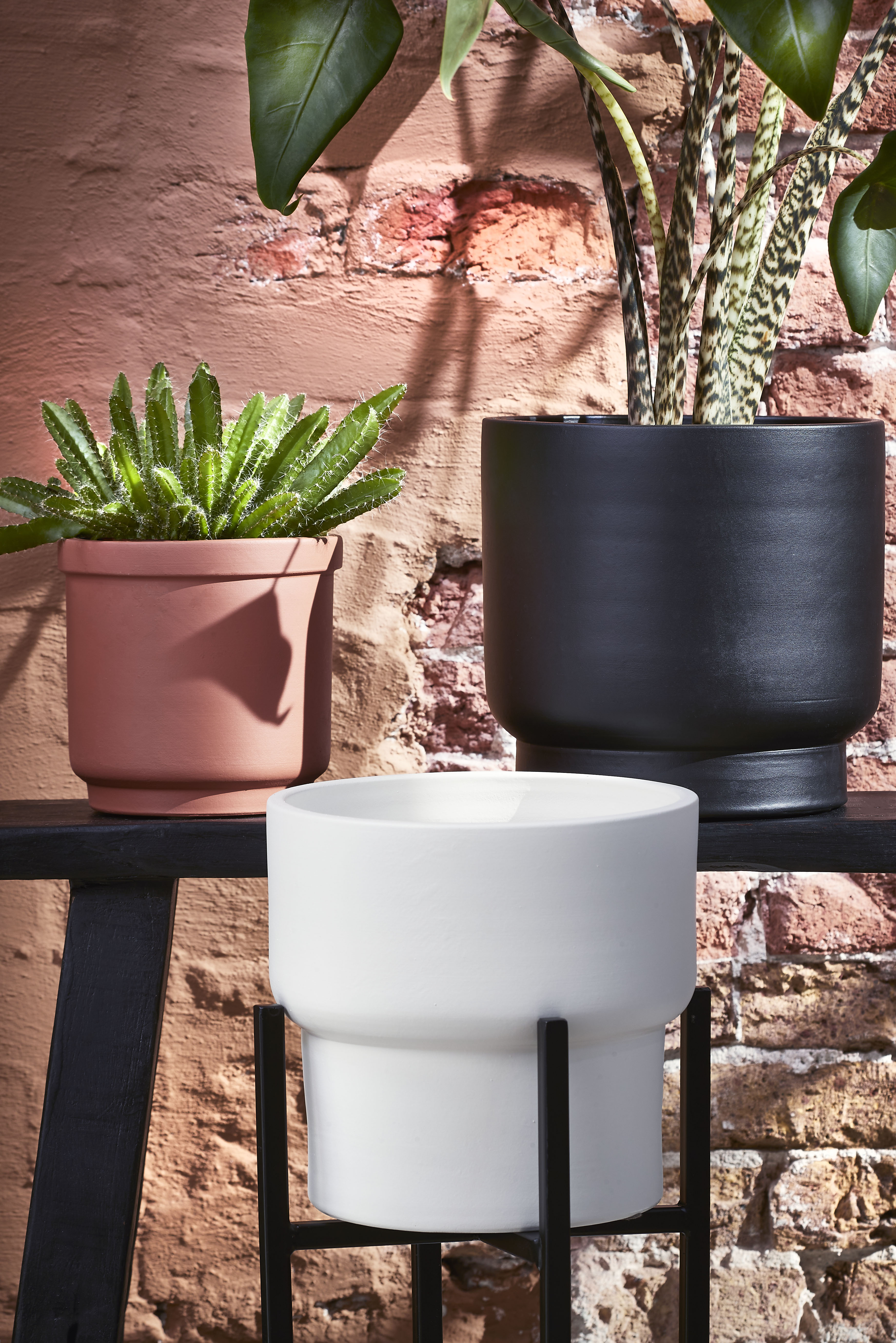 Riva Round Terracotta Planter