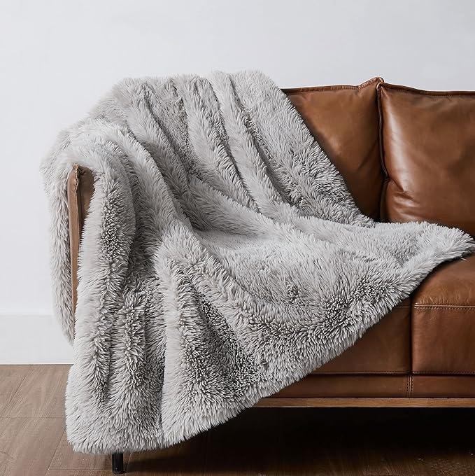 Faux Fur Throw Blanket - Luxurious Grey, 120x160 cm