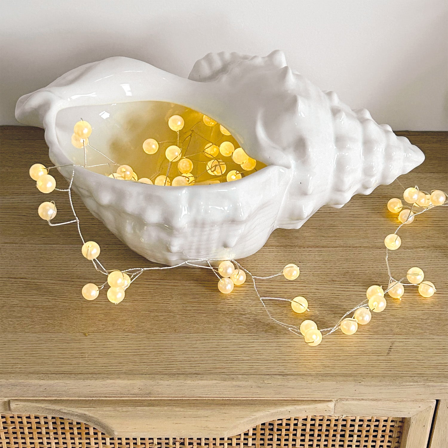 Shell Decoration Bowl White Ceramic Conch Decorative Accent