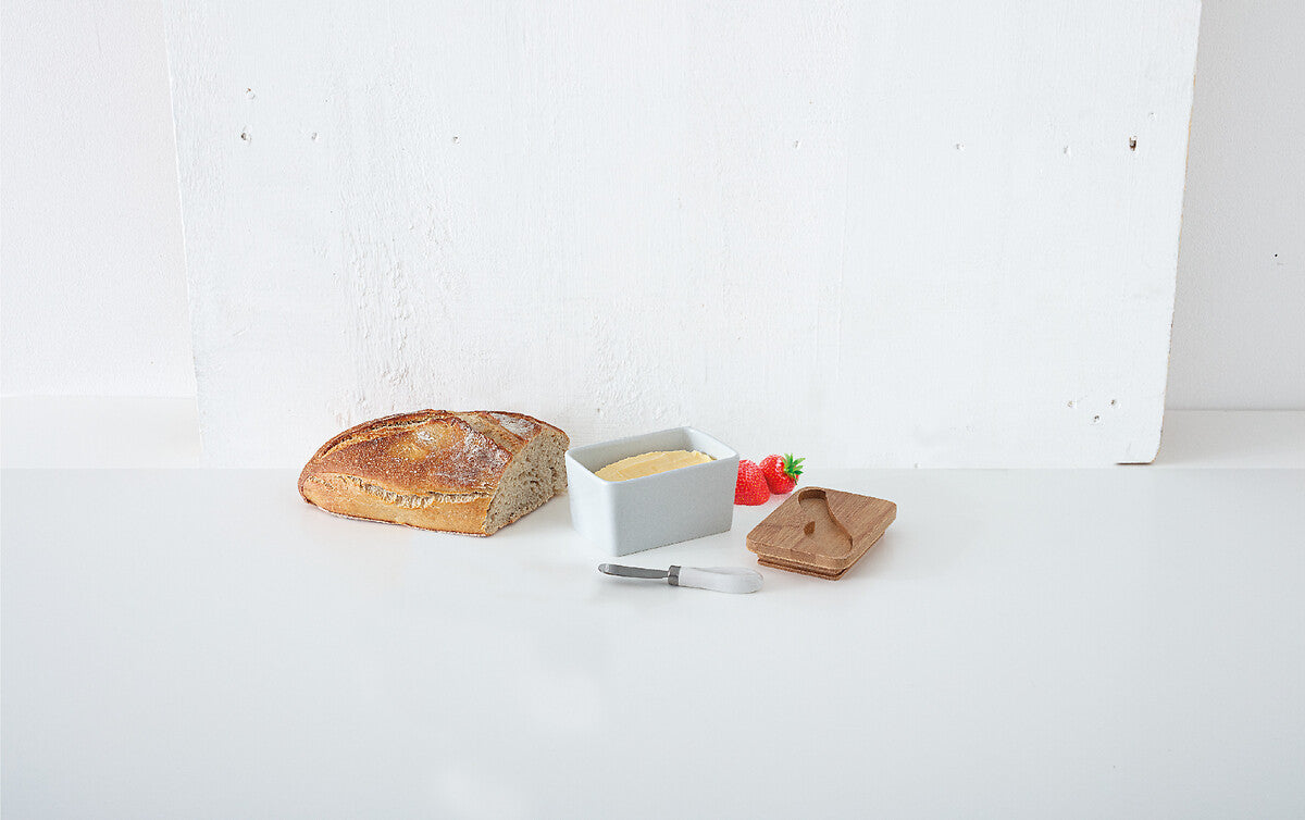 Ceramic Butter Dish with Knife, White