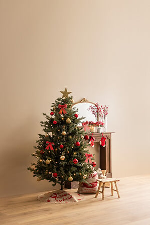 Richland Tree artificial Christmas tree PVC/PE with steel stand