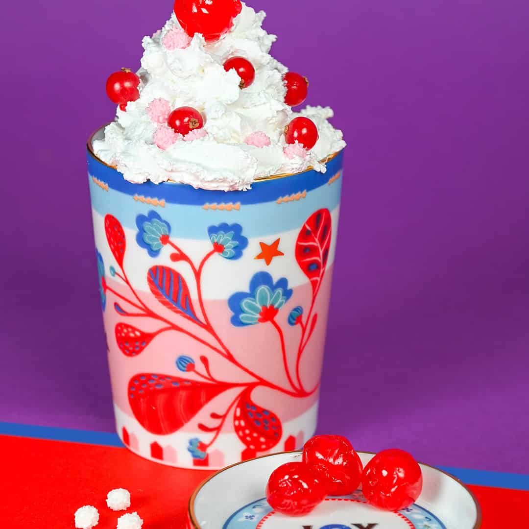 CUP WITH LID/SAUCER HEART