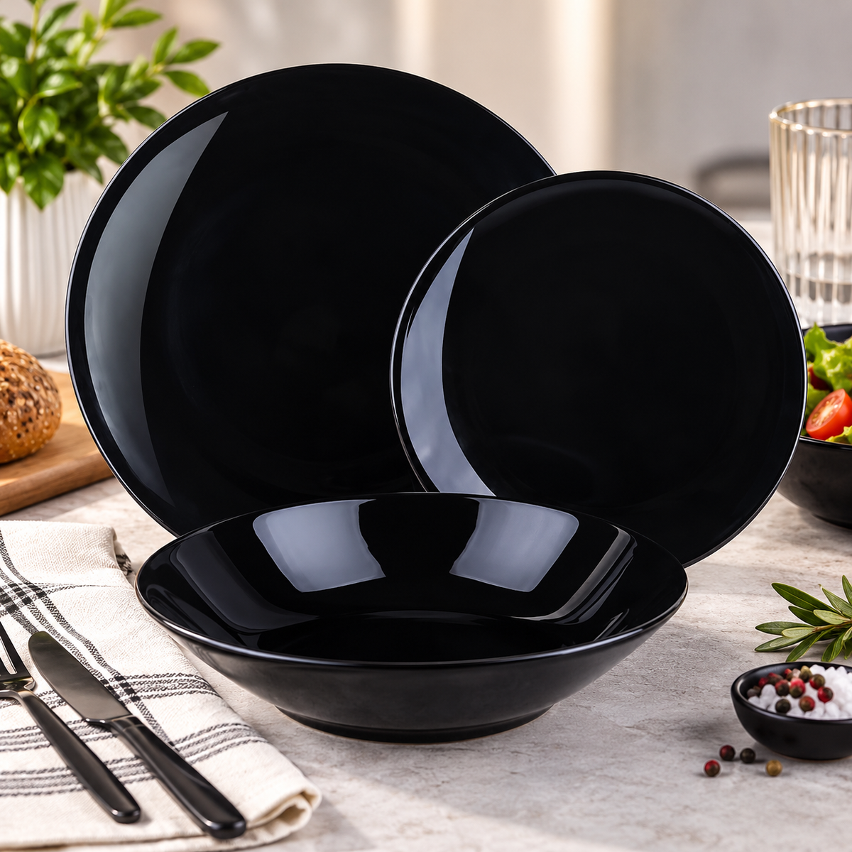 Fashion Black Dinner Set