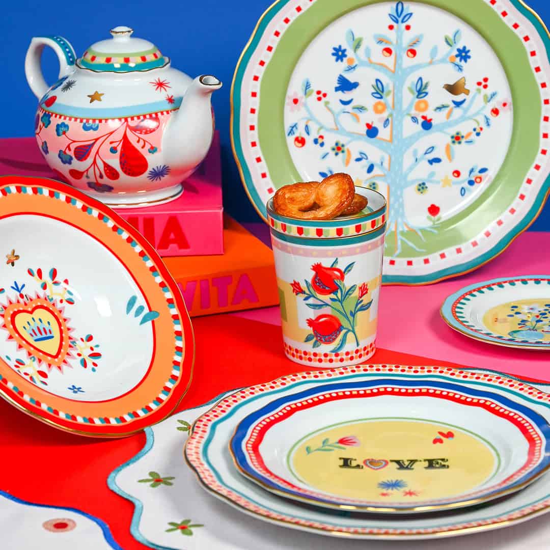 CUP WITH LID/SAUCER POMEGRANATE
