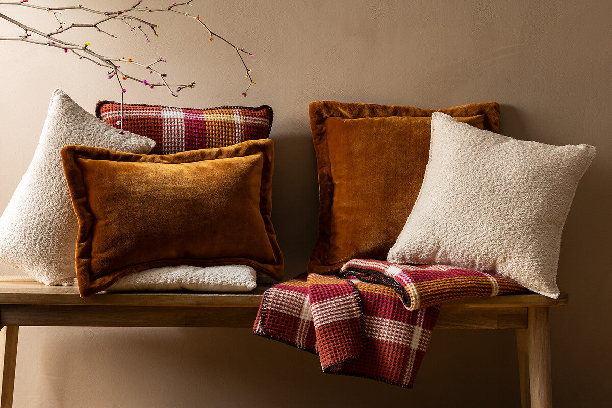 Cuddly Flannel Cushion with Faux Fur Effect