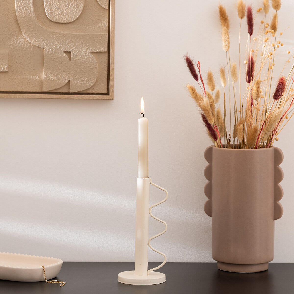 Candle Holder 'Wavy Bliss' with Modern Metal Design